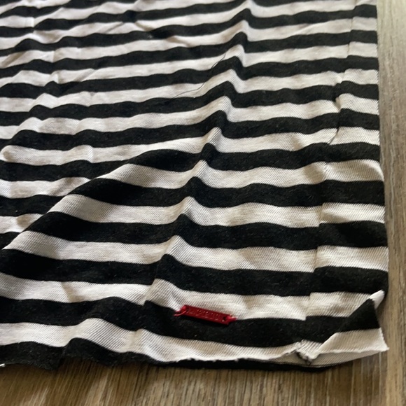 N:Philanthropy Atlas Tee Size Small - Picture 11 of 14